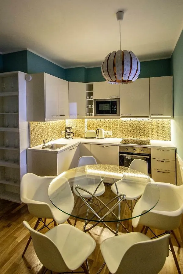 Mozaika Apartment By Ruterra Prague